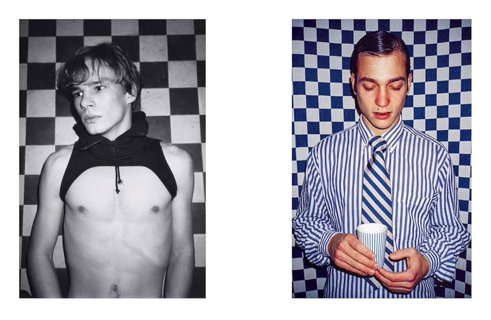 Amazon.com: Walter Pfeiffer: Chez Walti: 2000–2022